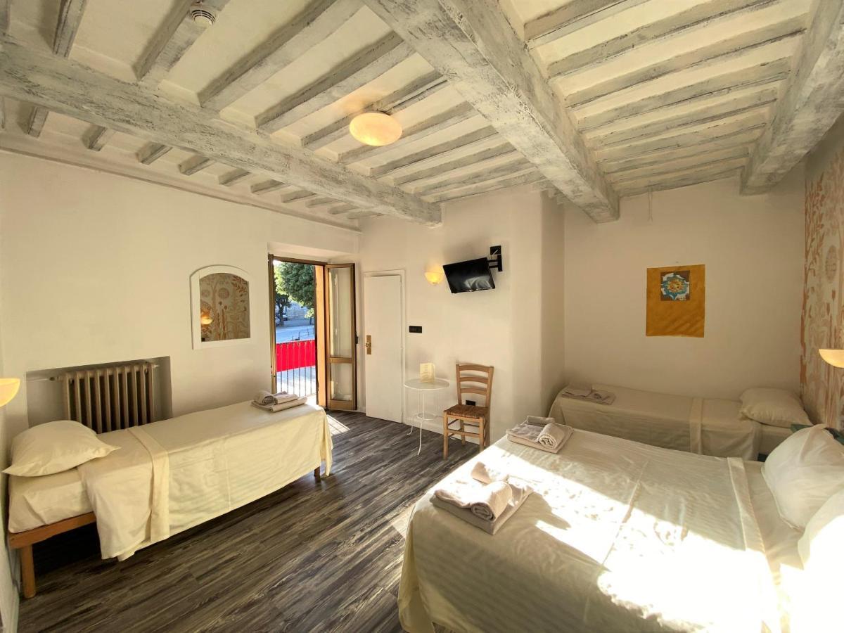 Hotel San Francesco E Il Lupo Gubbio Exterior foto