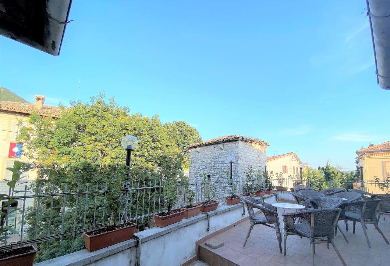 Hotel San Francesco E Il Lupo Gubbio Exterior foto